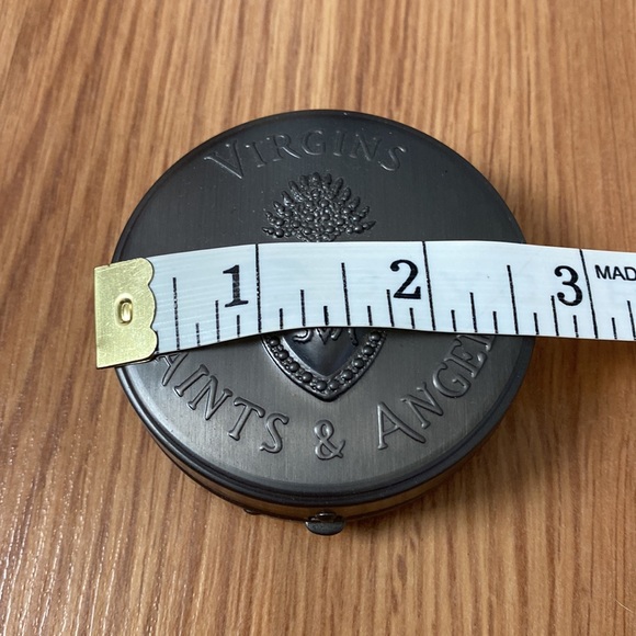 ❤️ Virgins Saints and Angels Jewelry Case and Mirror - Picture 6 of 6